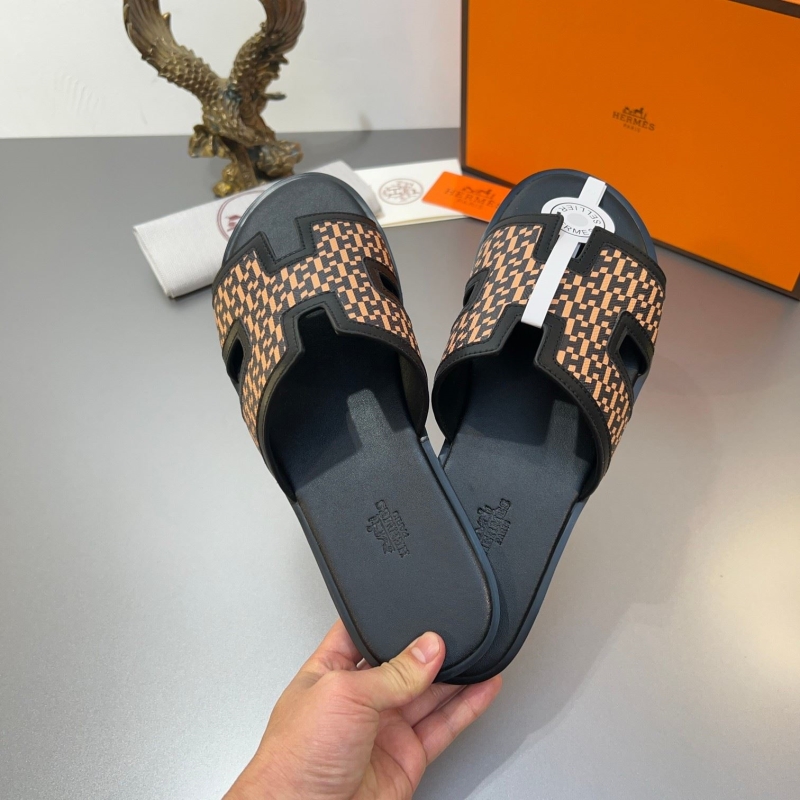 H**mes slippers